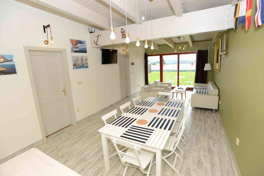 Apartmány Modřínový Dům Horní Planá Esterno foto